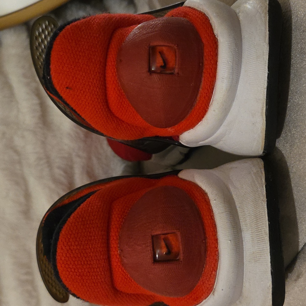 Nike Sock Dart Red and Black Slip-On Sneakers - Picture 4 of 12